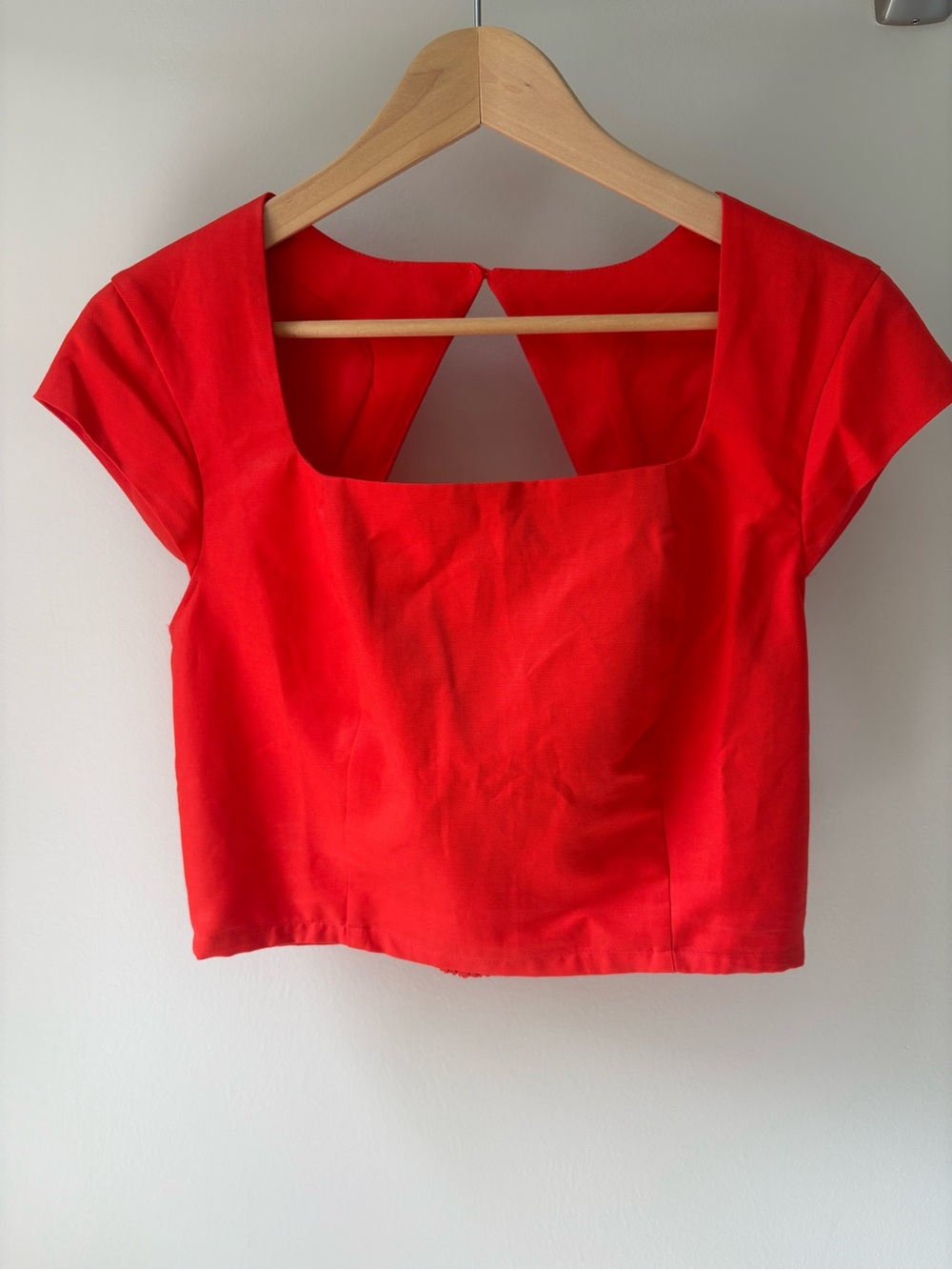 ANN TAYLOR Bright Red Square-Neck Women's Crop Top Open Back Linen Blend Size 2